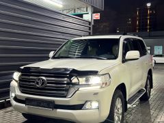 Сүрөт унаа Toyota Land Cruiser