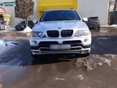 Photo of the vehicle BMW X5