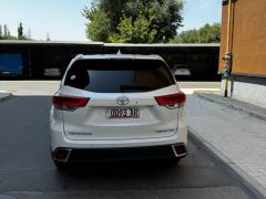 Сүрөт унаа Toyota Highlander