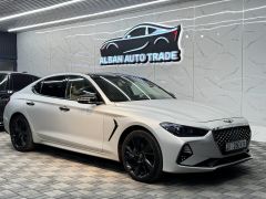 Photo of the vehicle Genesis G70