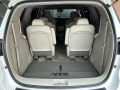 Photo of the vehicle Kia Carnival