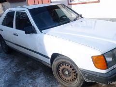 Photo of the vehicle Mercedes-Benz W124