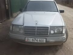 Сүрөт унаа Mercedes-Benz W124