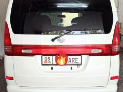 Фото авто Nissan Serena