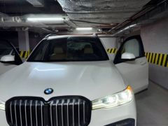 Фото авто BMW X7