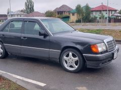 Сүрөт унаа Mercedes-Benz W124