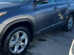 Сүрөт унаа Toyota Highlander