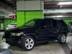 Photo of the vehicle BMW X5