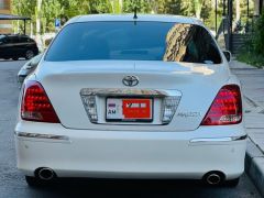 Фото авто Toyota Crown Majesta