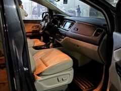 Сүрөт унаа Kia Carnival