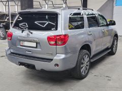 Фото авто Toyota Sequoia