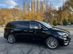 Photo of the vehicle Kia Carnival