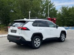 Сүрөт унаа Toyota RAV4