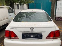 Photo of the vehicle Toyota Crown