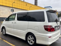 Фото авто Toyota Alphard