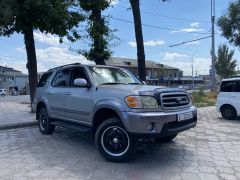 Сүрөт унаа Toyota Sequoia