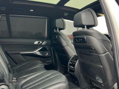 Photo of the vehicle BMW X7