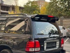 Photo of the vehicle Lexus LX