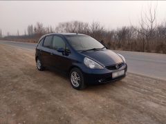 Photo of the vehicle Honda Fit