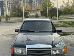 Фото авто Mercedes-Benz W124