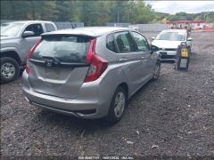 Photo of the vehicle Honda Fit