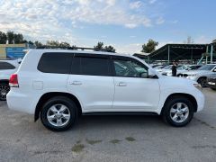 Photo of the vehicle Toyota Land Cruiser