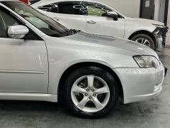 Photo of the vehicle Subaru Legacy