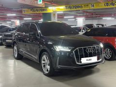 Фото авто Audi Q7