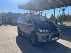 Сүрөт унаа Mitsubishi Delica