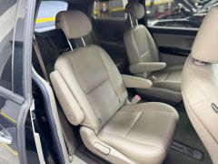 Фото авто Kia Carnival