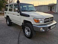 Photo of the vehicle Toyota Land Cruiser