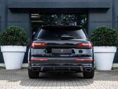 Сүрөт унаа Audi Q7