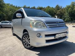 Фото авто Toyota Noah