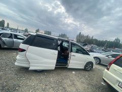 Photo of the vehicle Toyota Estima