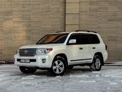 Photo of the vehicle Toyota Land Cruiser