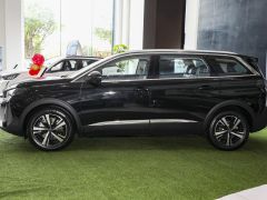 Photo of the vehicle Peugeot 5008