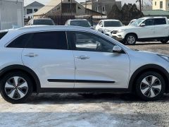 Сүрөт унаа Kia Niro