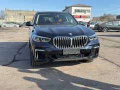 Photo of the vehicle BMW X5