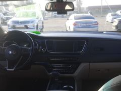 Photo of the vehicle Kia Carnival