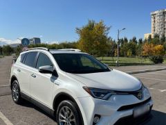 Сүрөт унаа Toyota RAV4