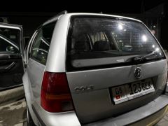 Photo of the vehicle Volkswagen Golf