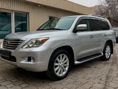 Photo of the vehicle Lexus LX