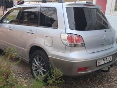 Сүрөт унаа Mitsubishi Outlander