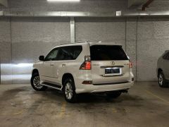 Photo of the vehicle Lexus GX