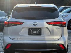 Photo of the vehicle Toyota Highlander