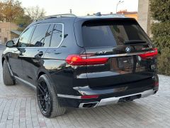 Фото авто BMW X7