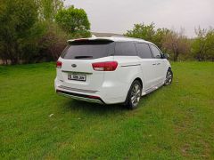 Фото авто Kia Carnival