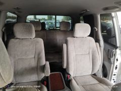 Photo of the vehicle Toyota Estima