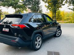 Сүрөт унаа Toyota RAV4