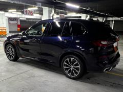 Photo of the vehicle BMW X5